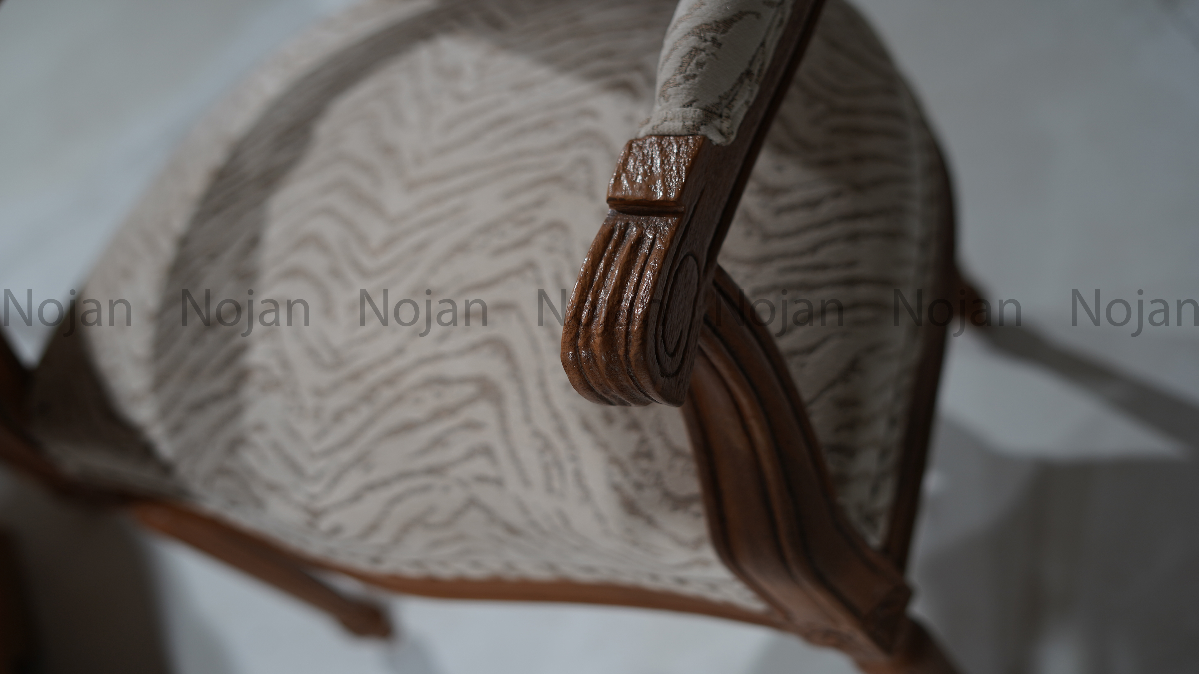 میز غذاخوری سرنا