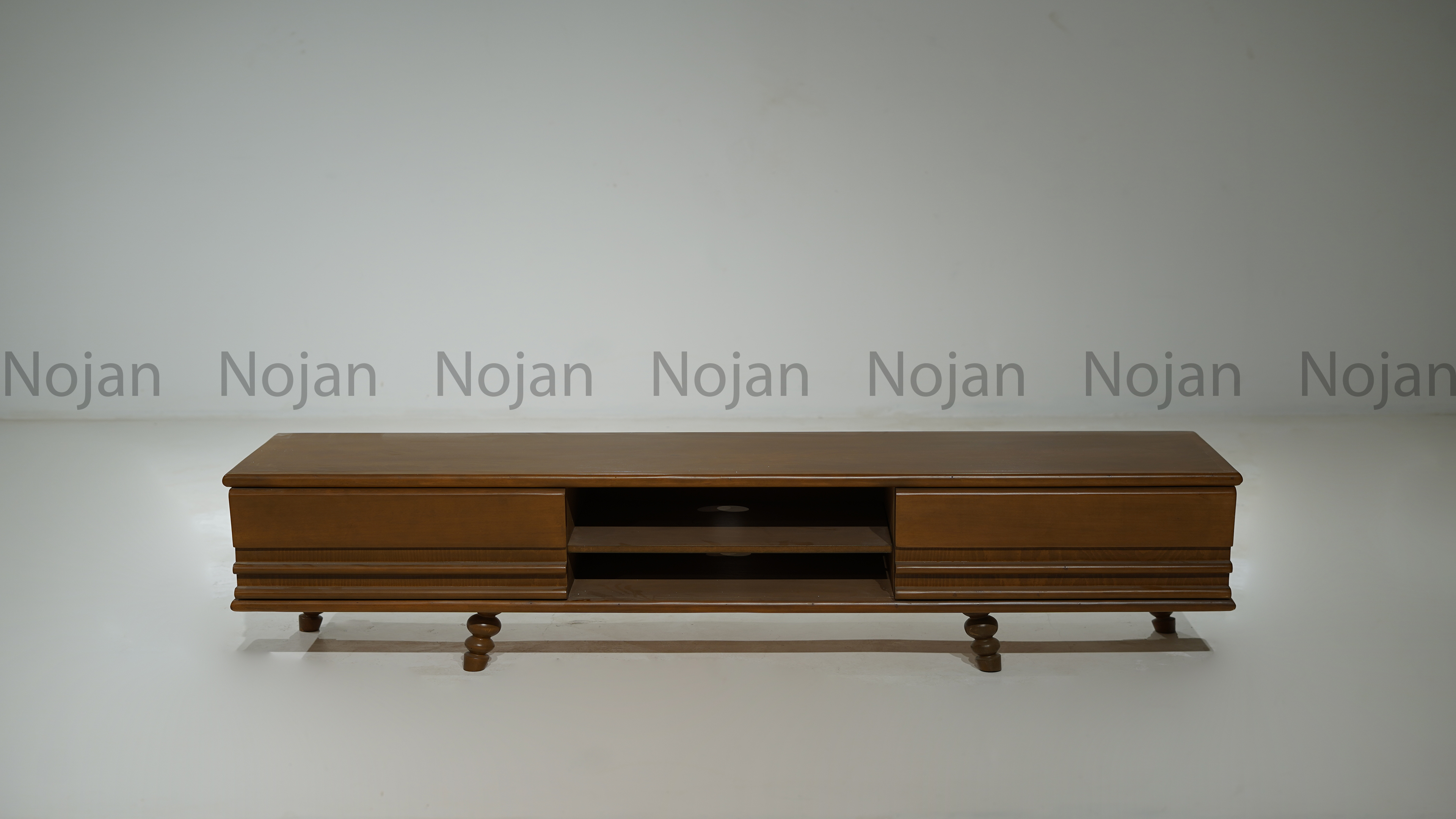 میز تی وی مارتین