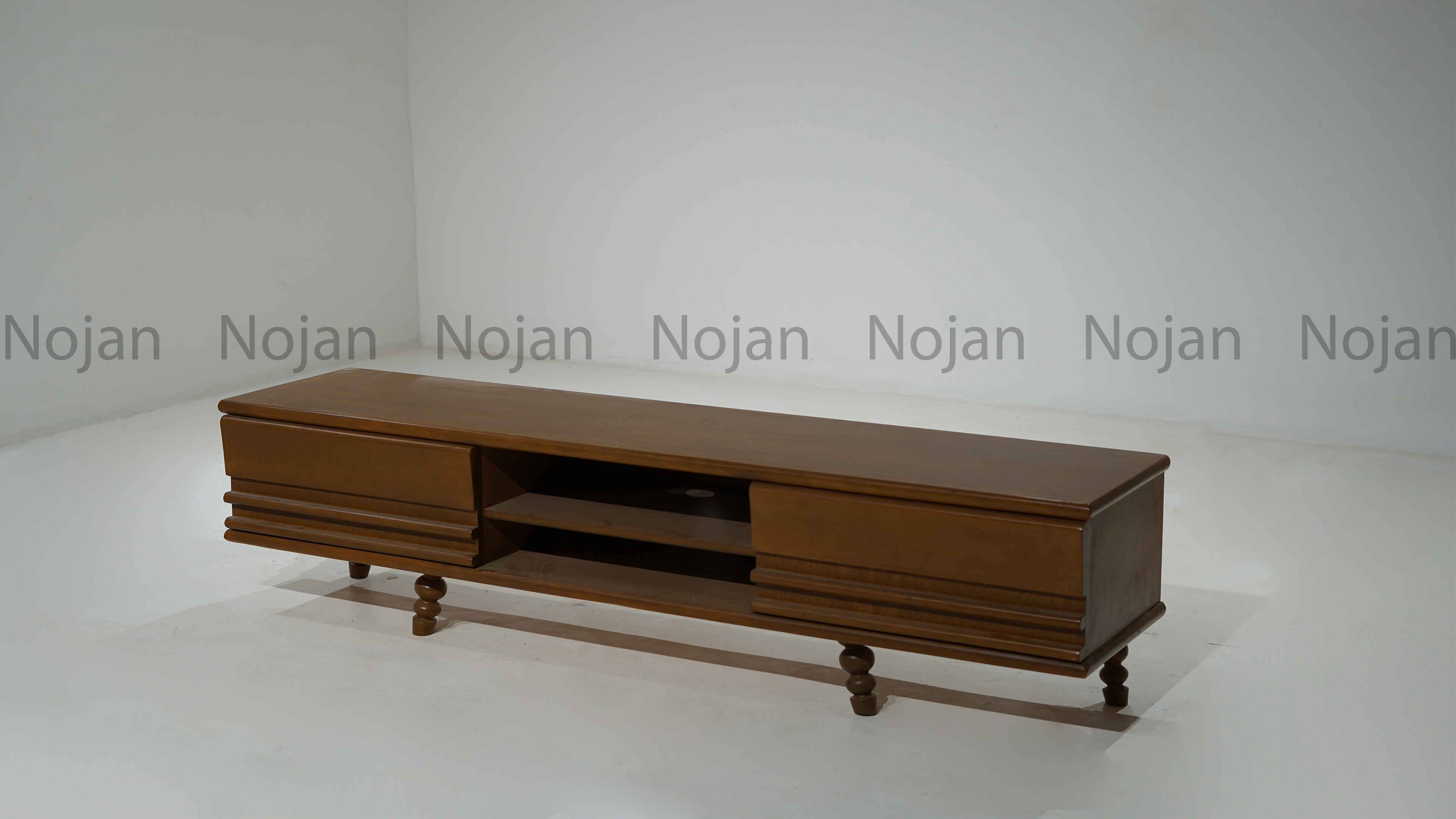 میز تی وی مارتین