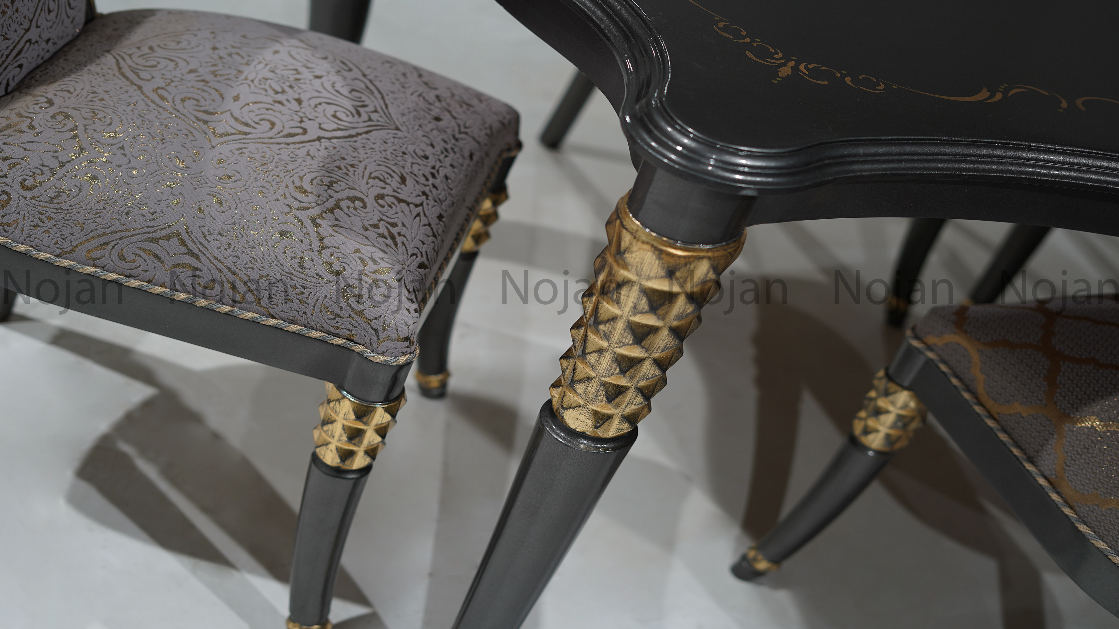 میز غذاخوری تیانا